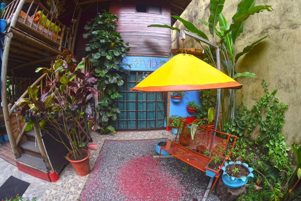 Wood House Hostel La Fortuna Exterior photo